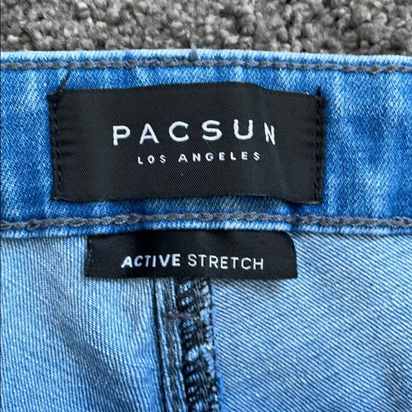 Light Wash Pacsun active stretch skinny Jeans!💙 - Picture 2 of 5